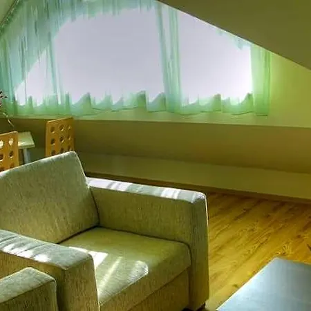 Nevada Hotel 2*